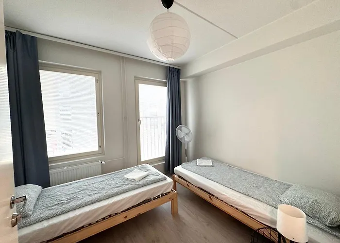 Easy Stay Rooms & Apartments Near Airport