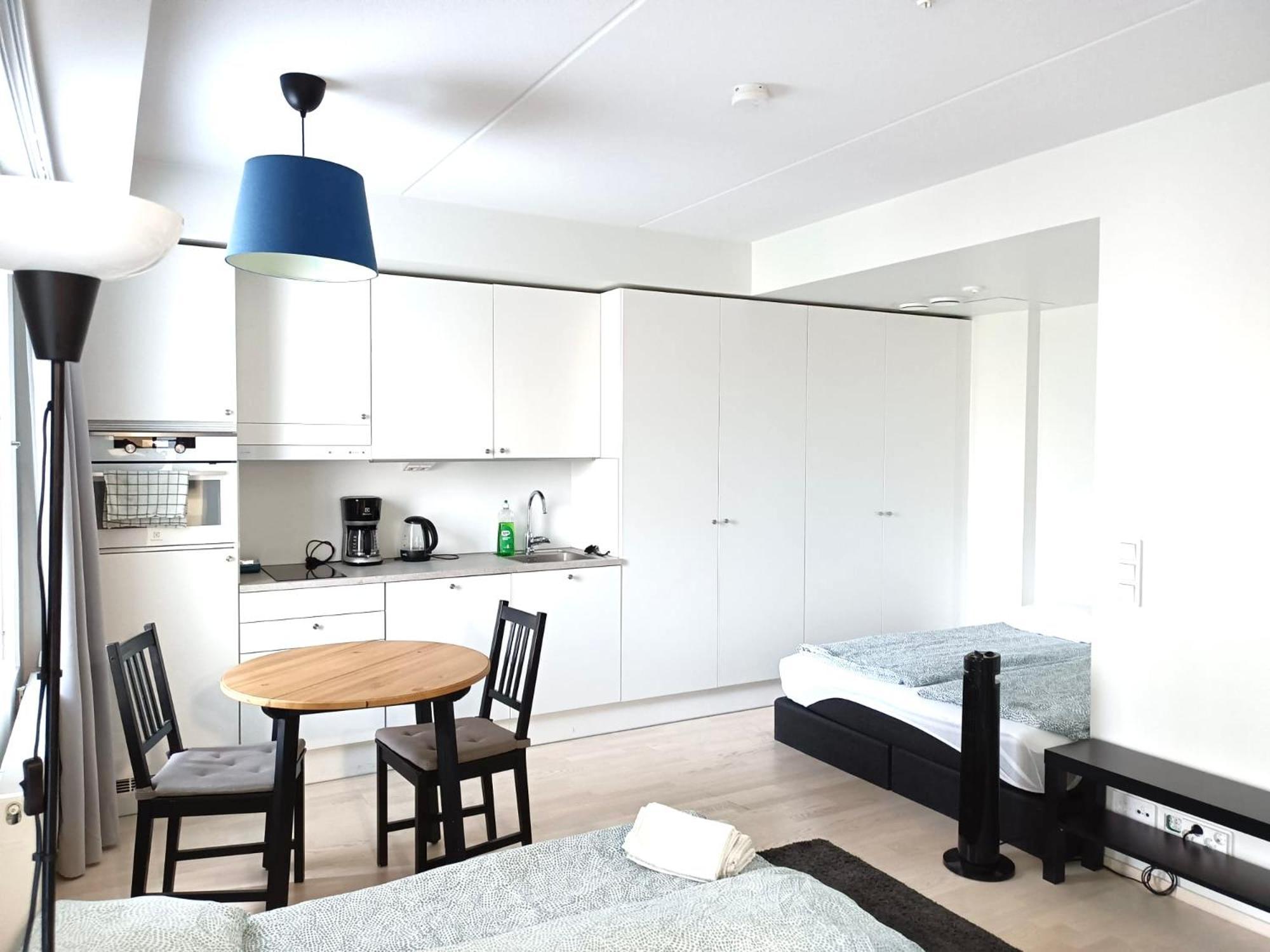 Easy & Near Airport