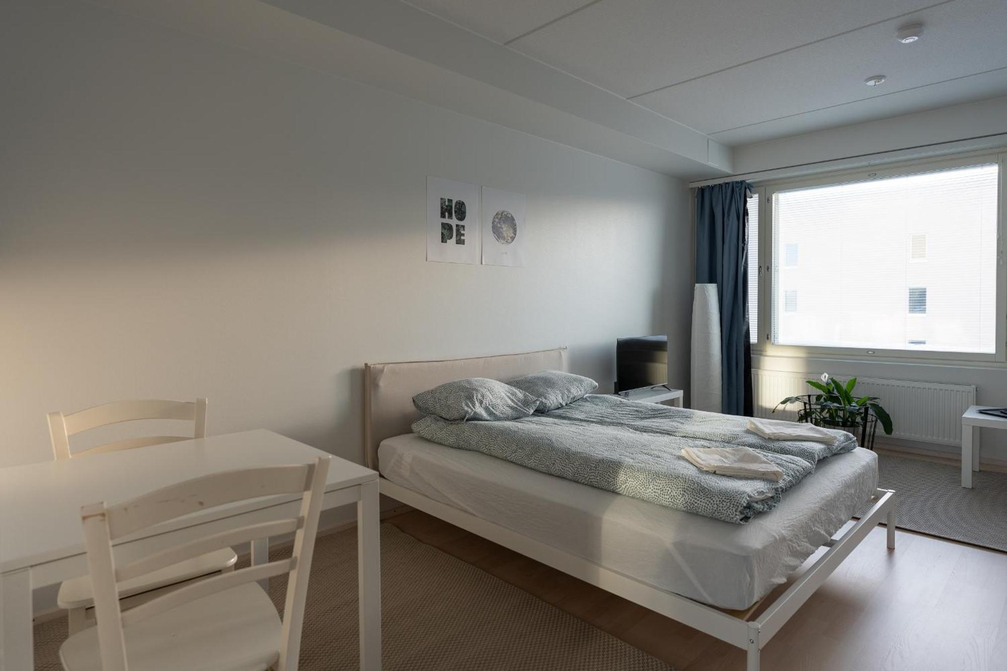 Easy & Near Airport